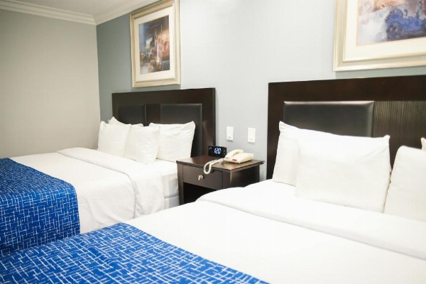 Days Inn by Wyndham West Covina image 13