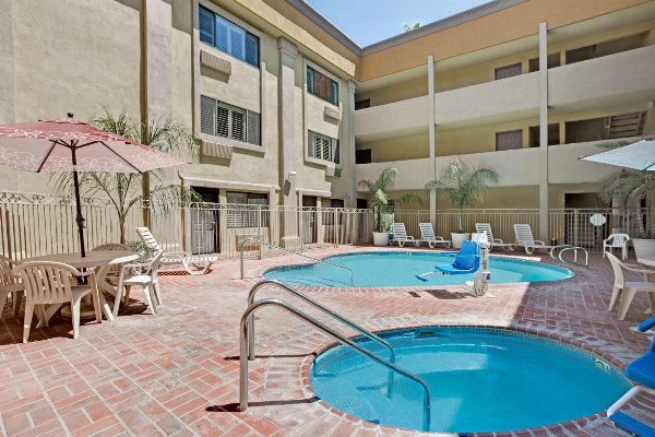 Days Inn by Wyndham West Covina Main image