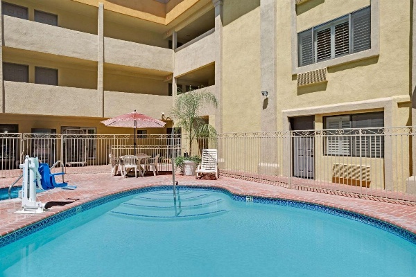 Days Inn by Wyndham West Covina Main image
