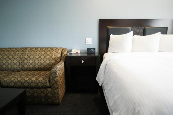 Days Inn by Wyndham West Covina image 46